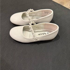 Nina Ivory Kids Dress Shoes with Beaded Strap